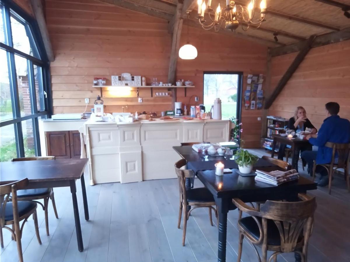 Pipowagen Lidewei Groningen Westerwolde Unieke Ligging Met Eigen Tuin En Vrij Uitzicht Over Veld Naar Natuurgebied Onstwedde Exterior photo